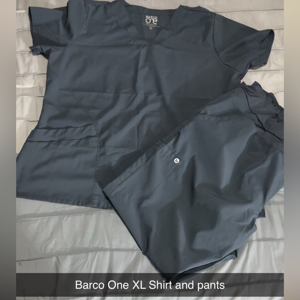 Barco One Navy Scrub Top & Pants Set